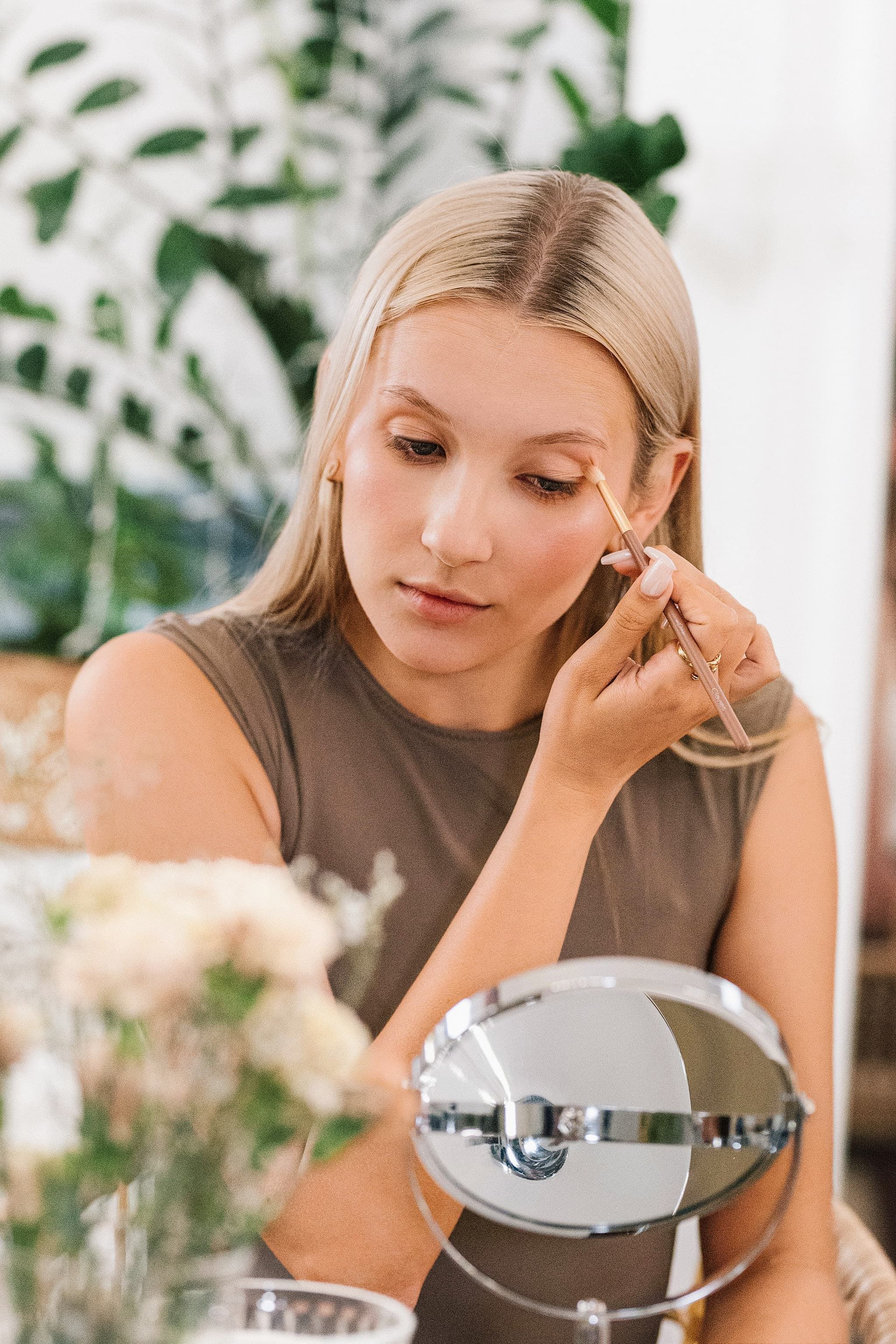 Warsztaty makijażu minimalistycznego, grupowe, naturalny makijaż, Kraków, Agini Makeup Artist, modelka: Weronika, fotografka: Angelshoot