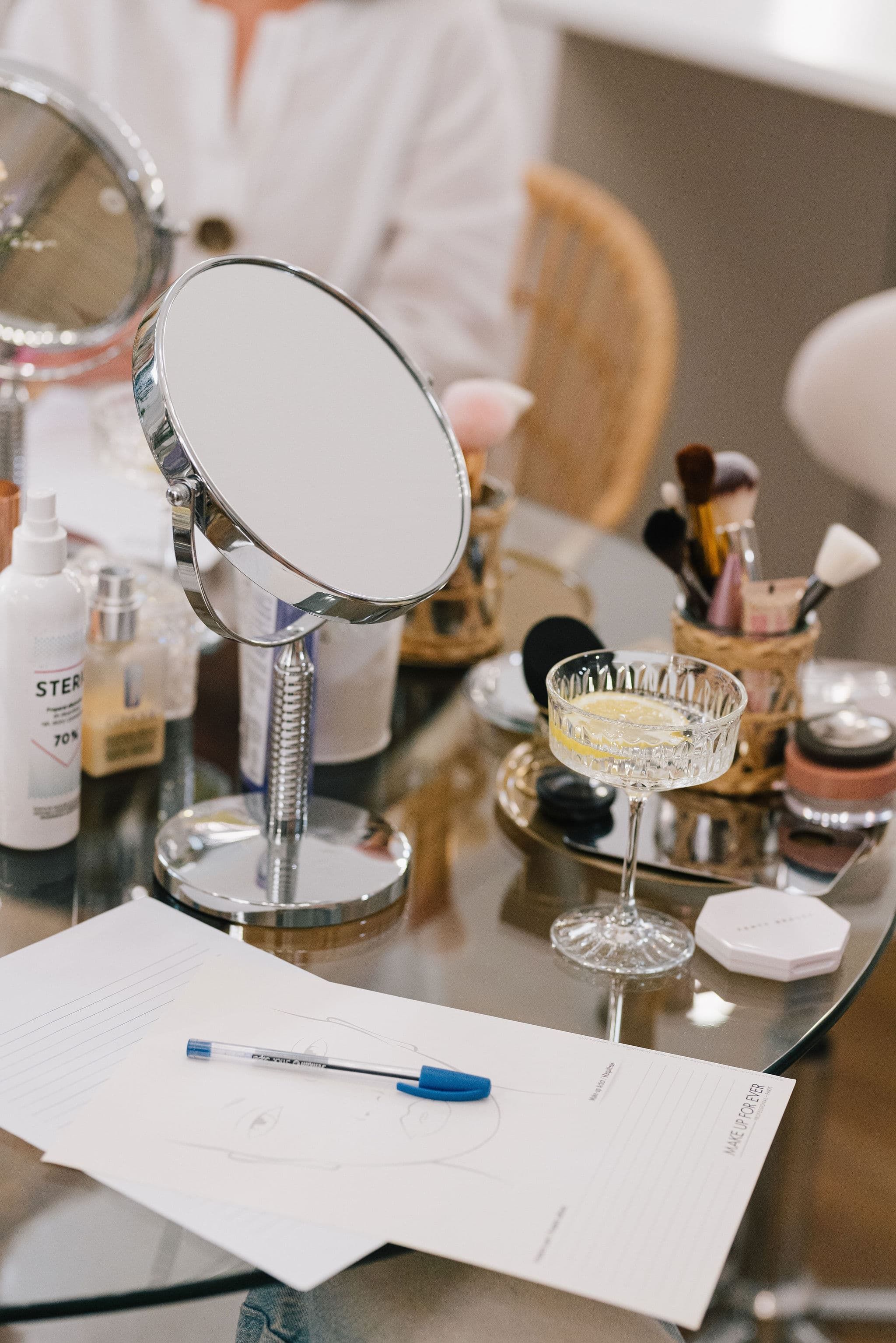 Warsztaty makijażu odmładzającego, kurs anti-aging, makijaż 40, 50, 60, nauka o kosmetykach, przegląd kosmetyczki, Kraków, Agini Makeup Artist, fotograf: Angelshoot