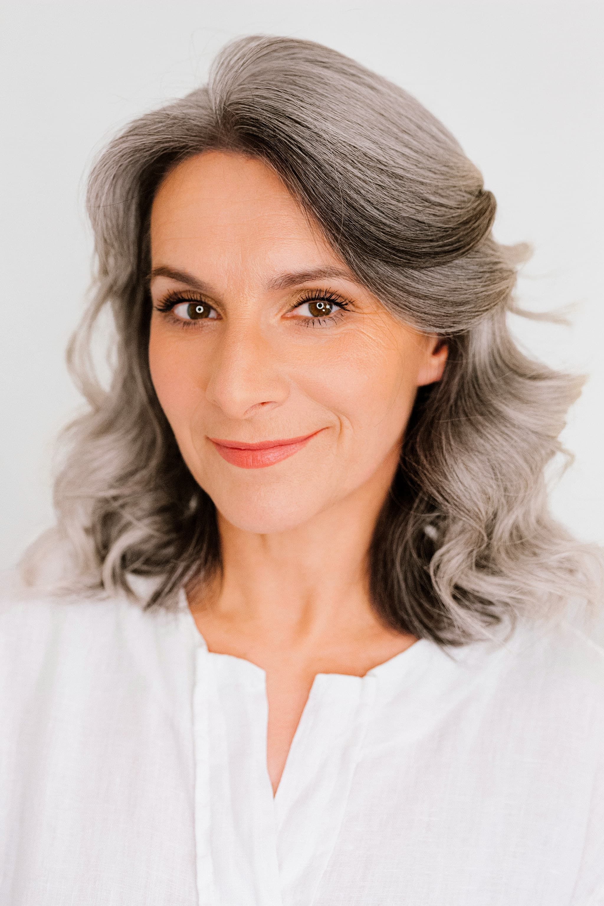 Warsztaty makijażu odmładzającego, kurs anti-aging, makijaż 40, 50, 60, portret, Kraków, Agini Makeup Artist, modelka: Barbara, fotograf: Angelshoot